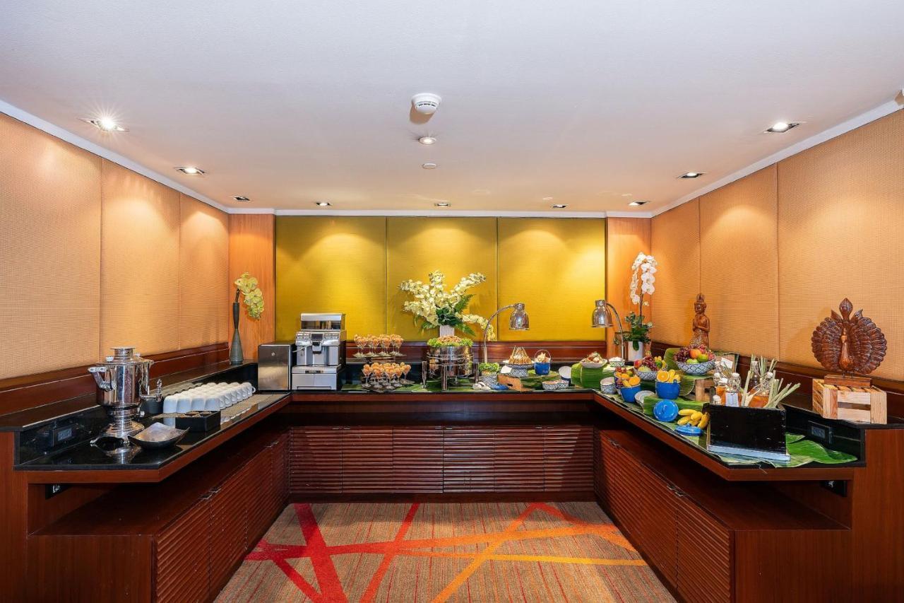 Holiday Inn Bangkok Silom, An Ihg Hotel Εξωτερικό φωτογραφία